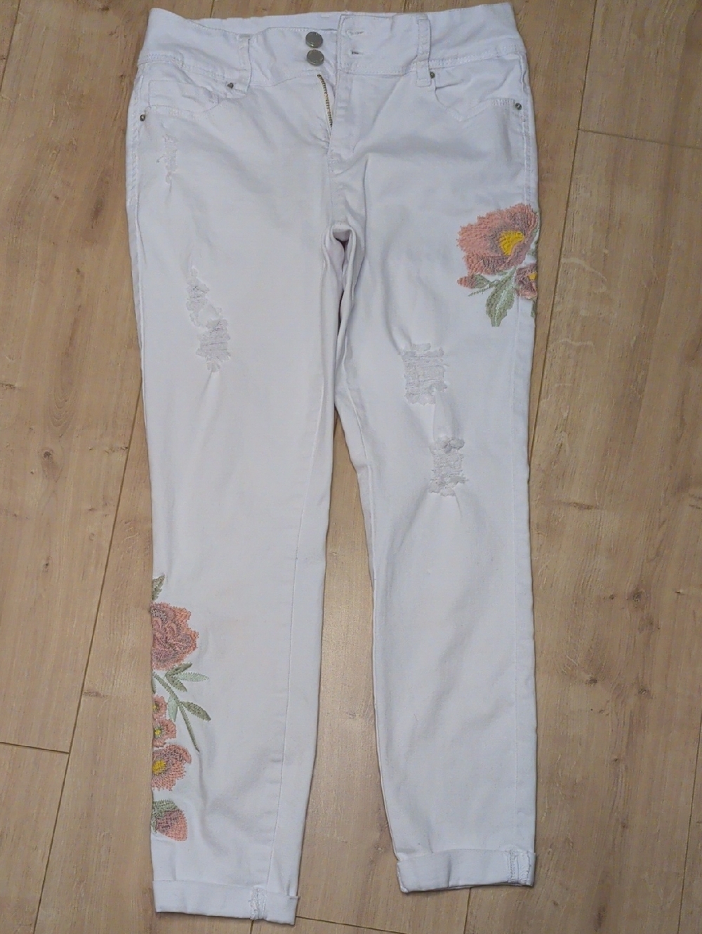 White Embroidered Floral Women’s Jeans